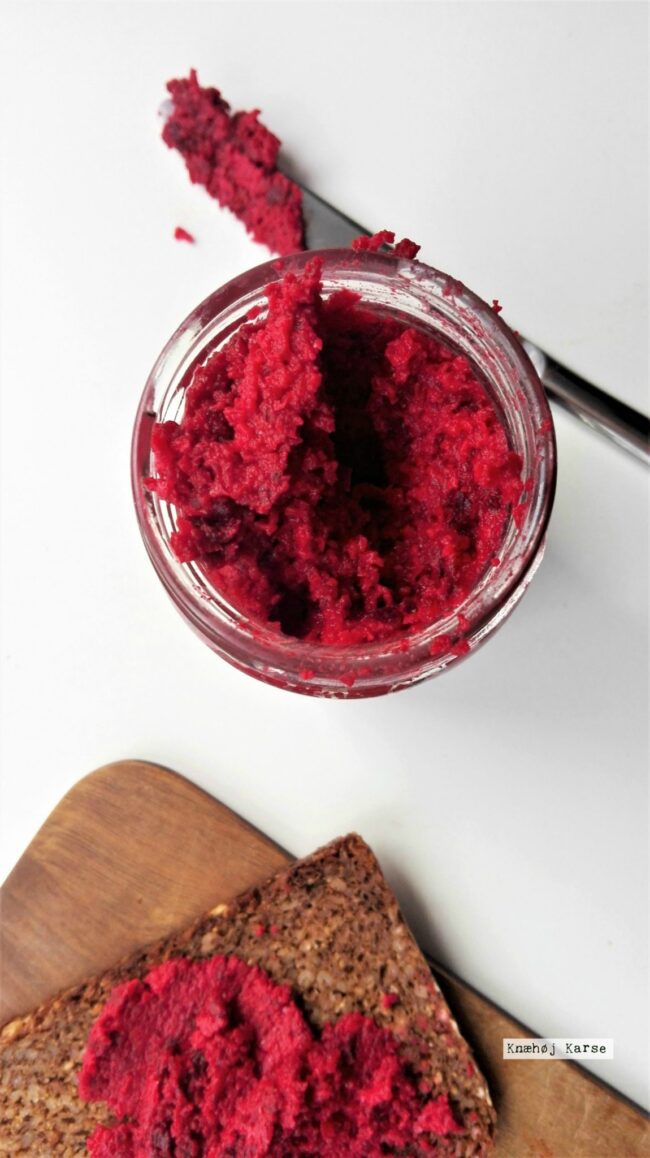 Rødbedehummus