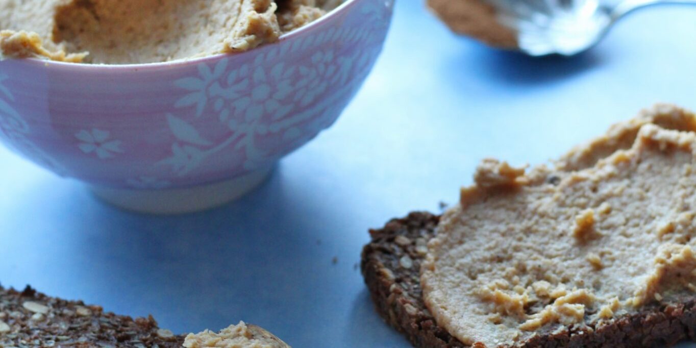 Pumpkin spice hummus