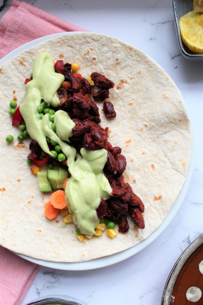 2018-03-31 13.37.46 Veganske tortillas med rodfrugter, stegte bønner og avokadodressing