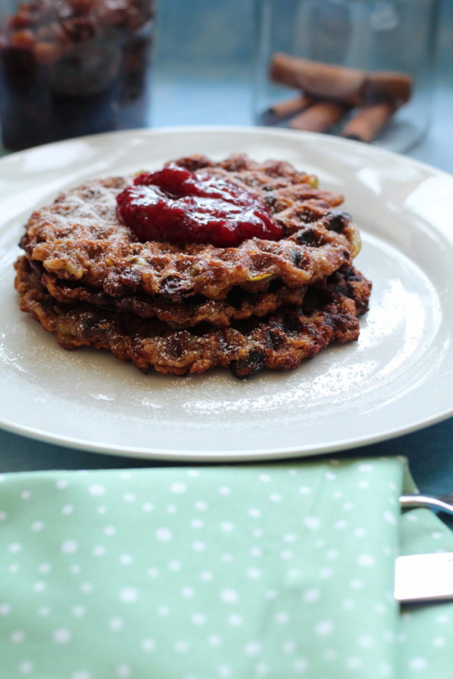 2018-05-28 12.55.09 Veganske havregrynsvafler med æble
