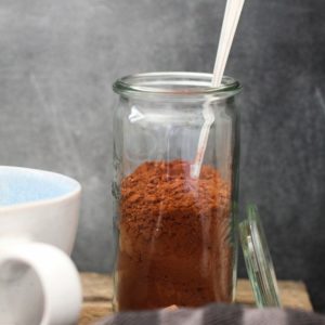 Hjemmelavet vegansk kakaopulver til varm kakao