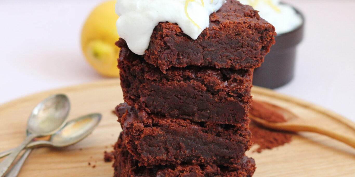 vegansk kikærtebrownie