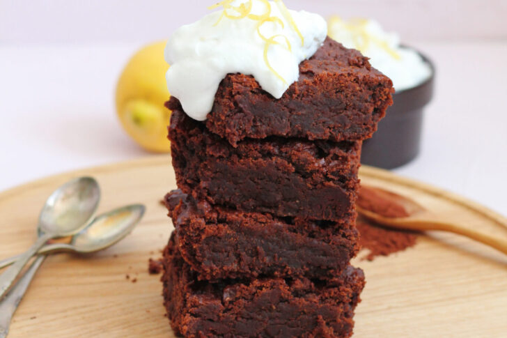 vegansk kikærtebrownie