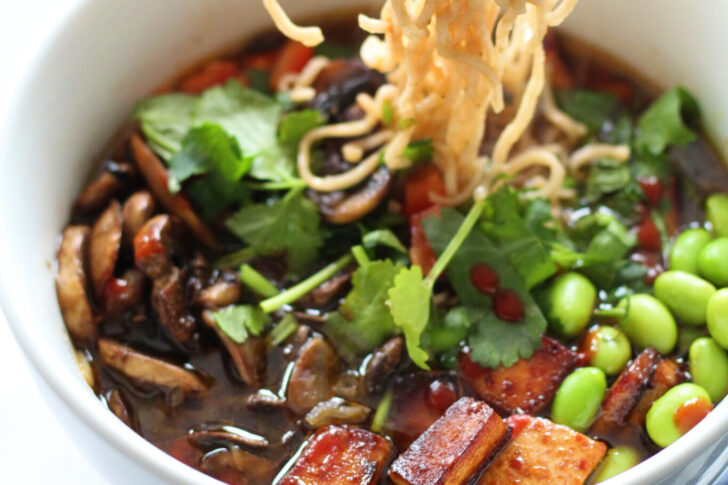 Vegansk pho - den bedste og nemmeste opskrift