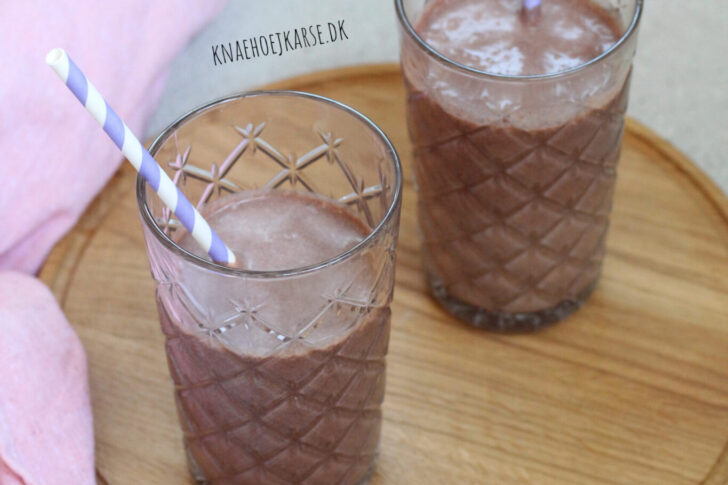 god morgen smoothie med peanut butter og kaffe