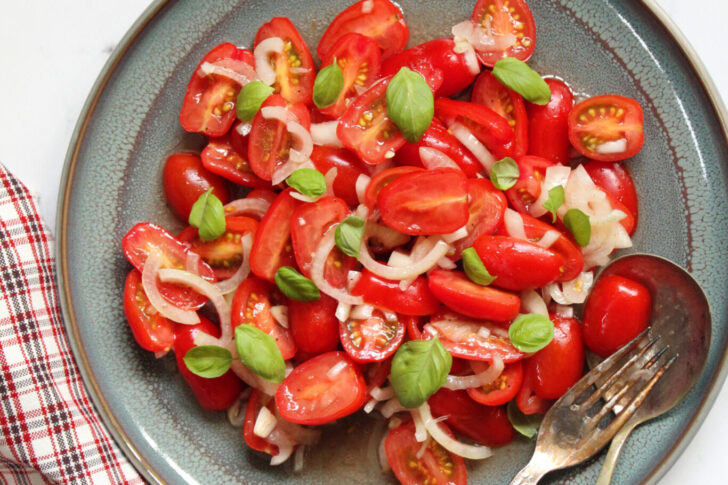 verdens nemmeste tomatsalat