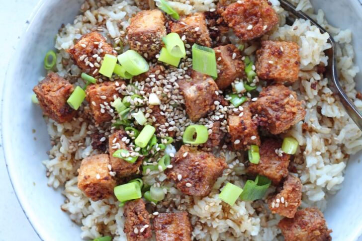 sprødstegt tofu med teriyaki sauce