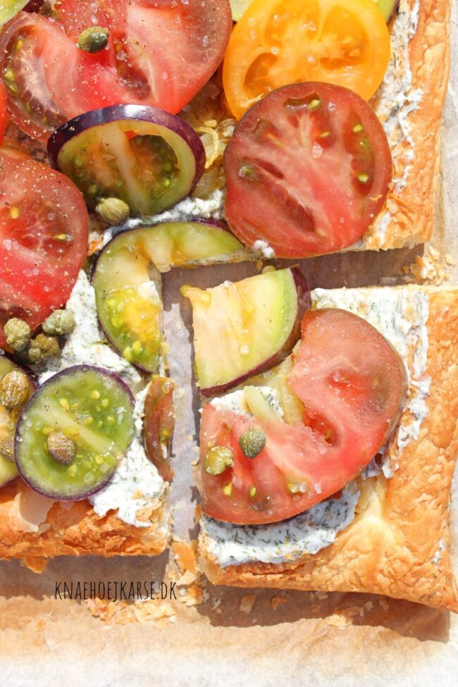 vegansk tomattærte med fetacreme